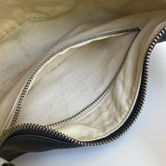 BAGGU Original Release Small Leather Crescent Bag In Black - Picture 15 of 17